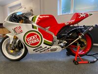 SUZUKI RGV250