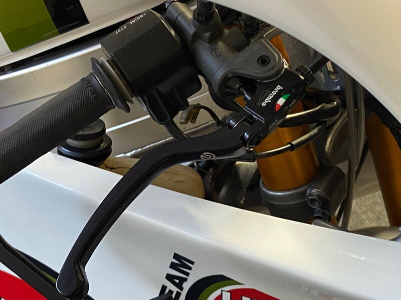 SUZUKI RGV250