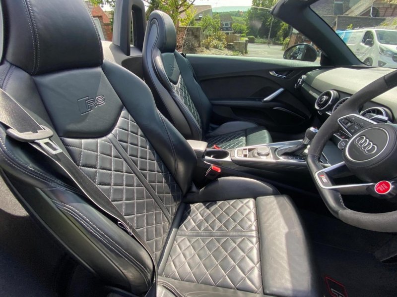 AUDI TT RS