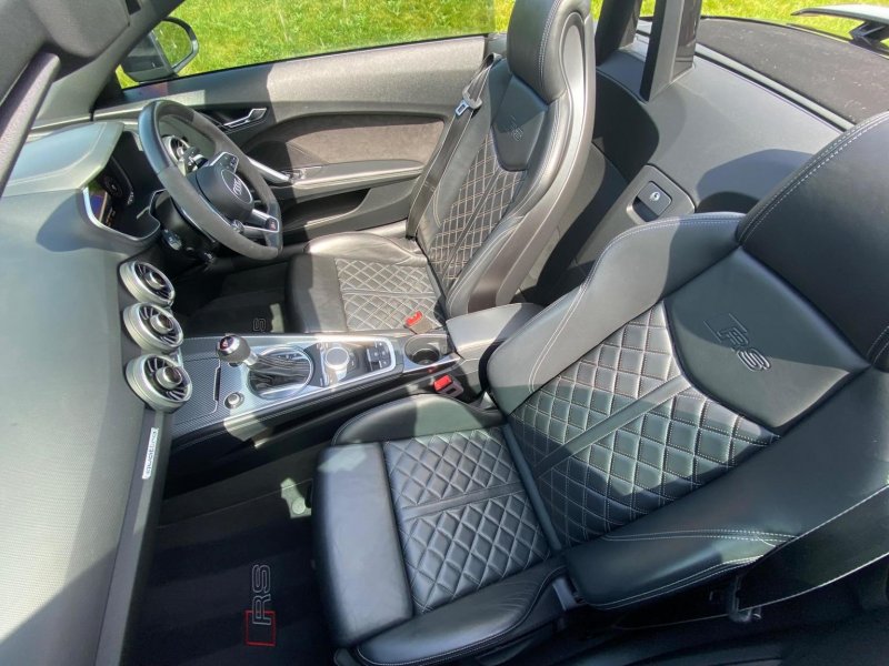 AUDI TT RS