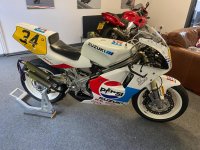 SUZUKI RGV250