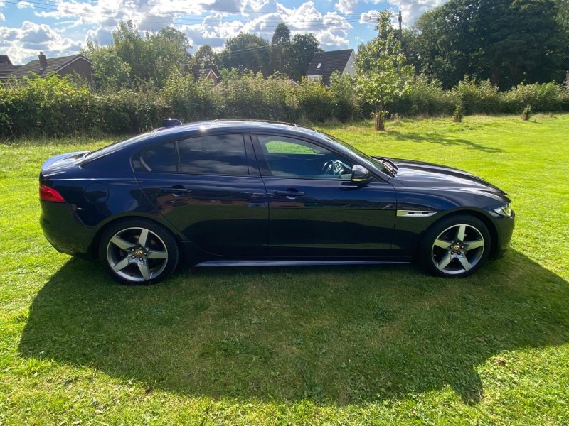 JAGUAR XE
