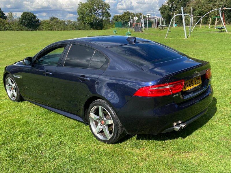 JAGUAR XE