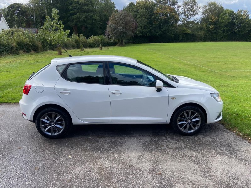 SEAT IBIZA