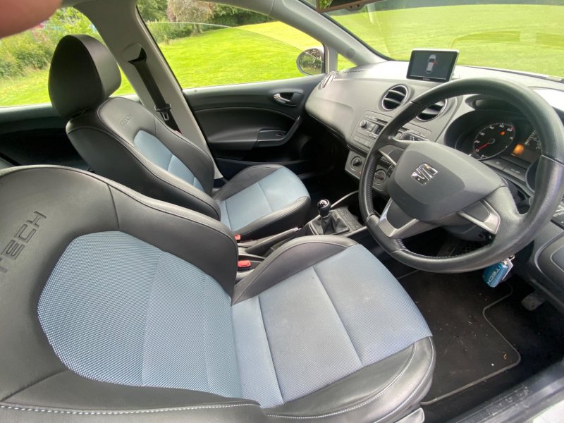 SEAT IBIZA