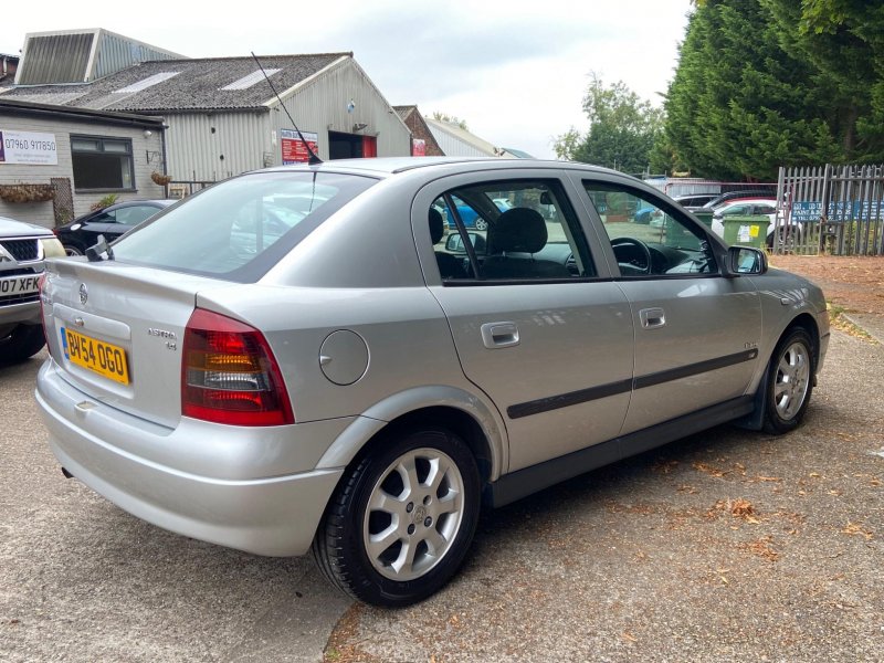 VAUXHALL ASTRA