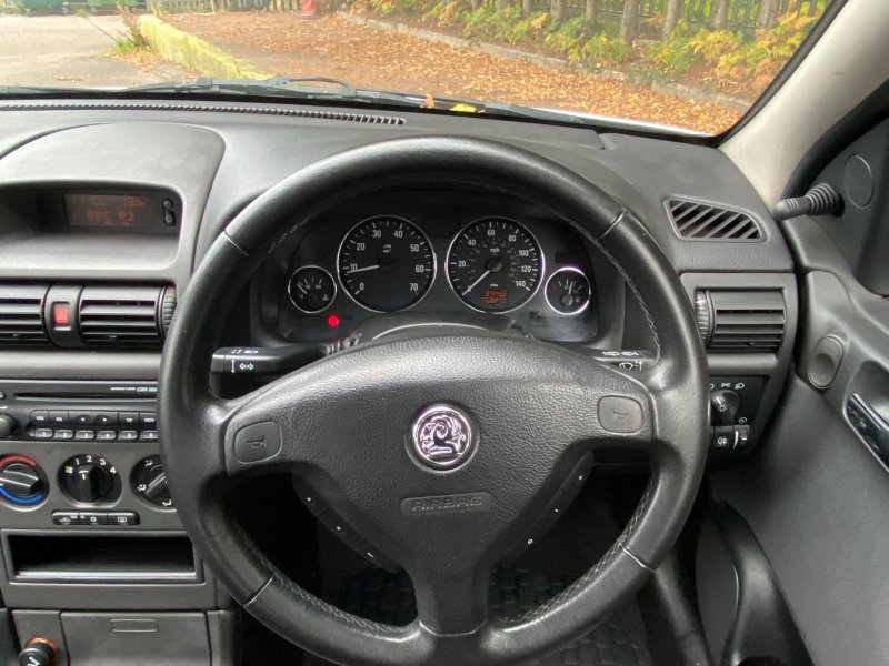 VAUXHALL ASTRA