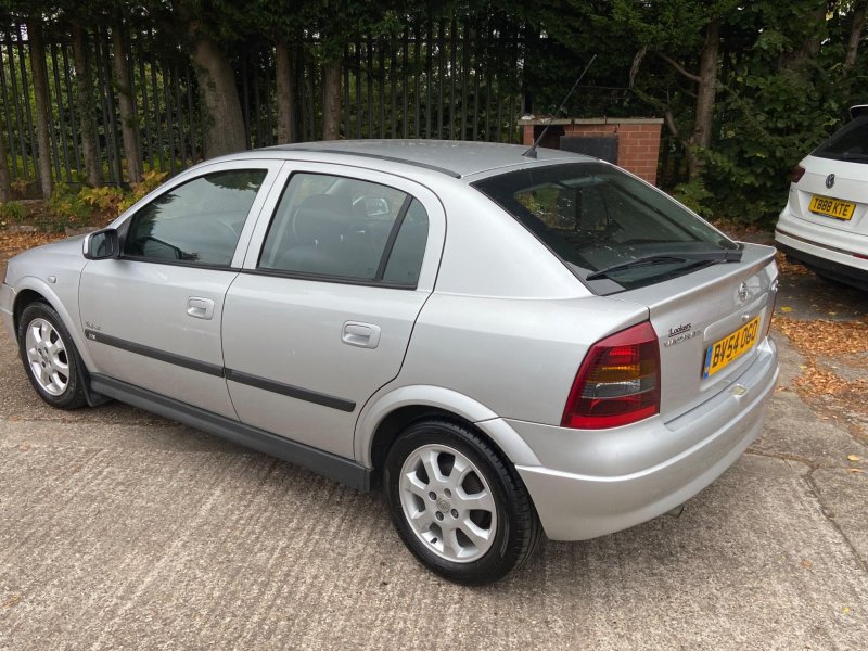 VAUXHALL ASTRA