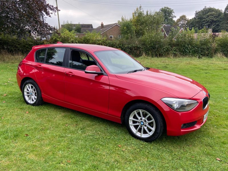 BMW 1 SERIES