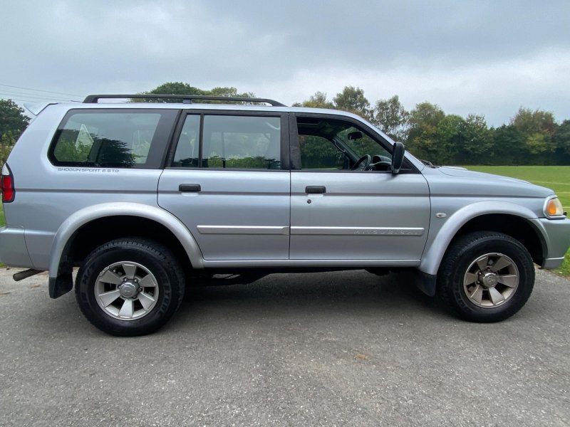 MITSUBISHI SHOGUN SPORT