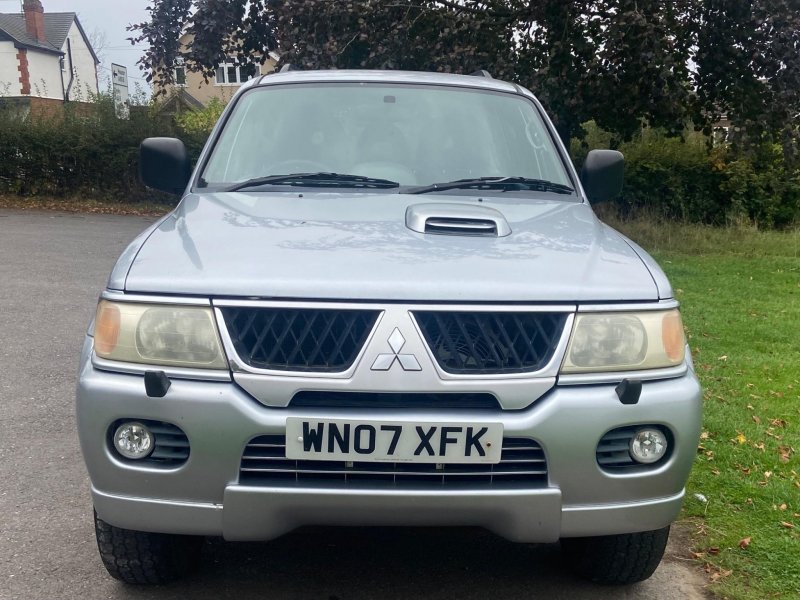 MITSUBISHI SHOGUN SPORT