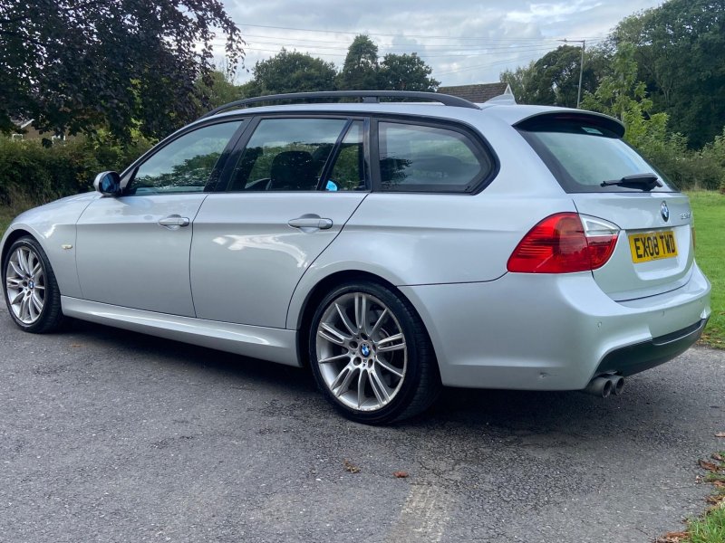 BMW 3 SERIES