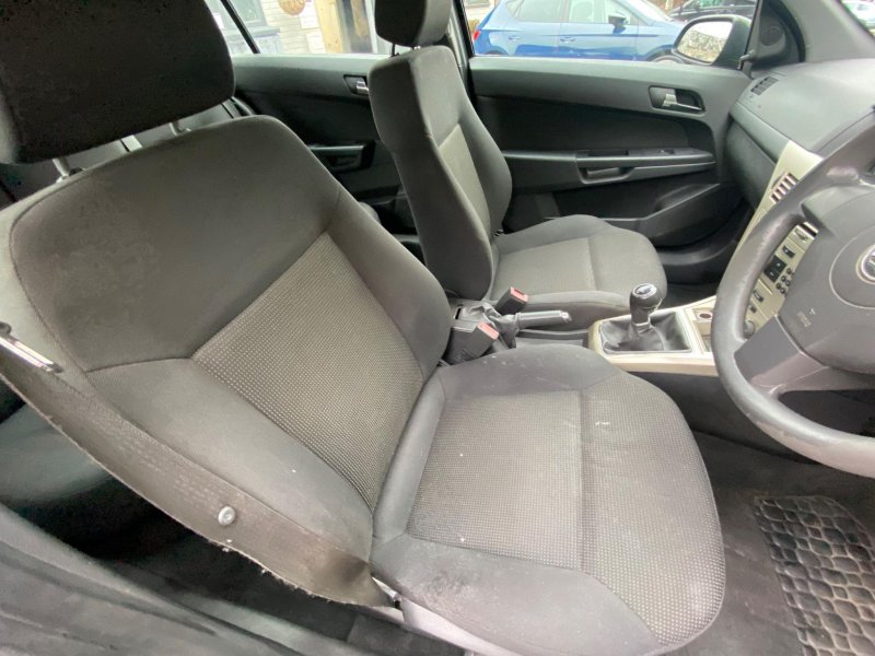 VAUXHALL ASTRA