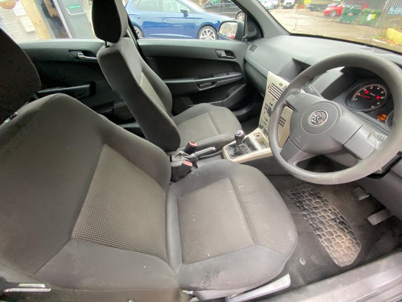 VAUXHALL ASTRA