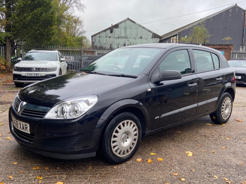 VAUXHALL ASTRA
