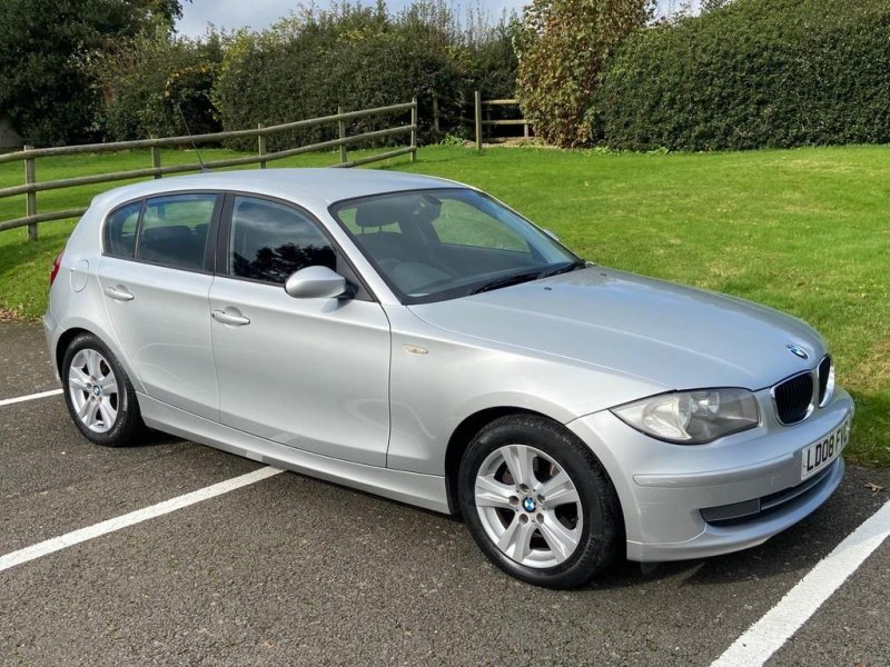 BMW 1 SERIES