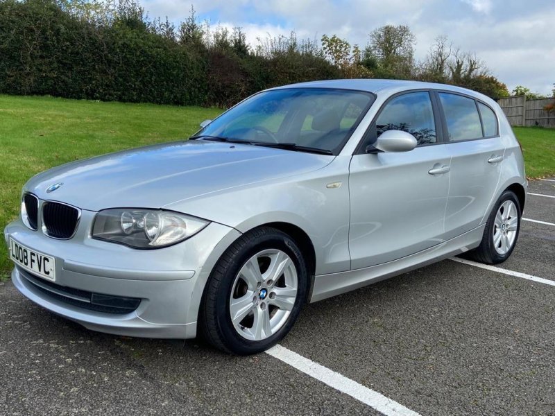 BMW 1 SERIES