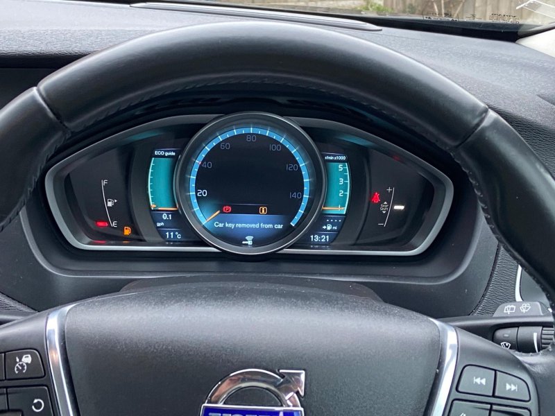 VOLVO V40 CROSS COUNTRY