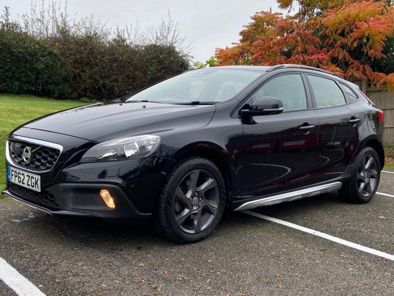 VOLVO V40 CROSS COUNTRY