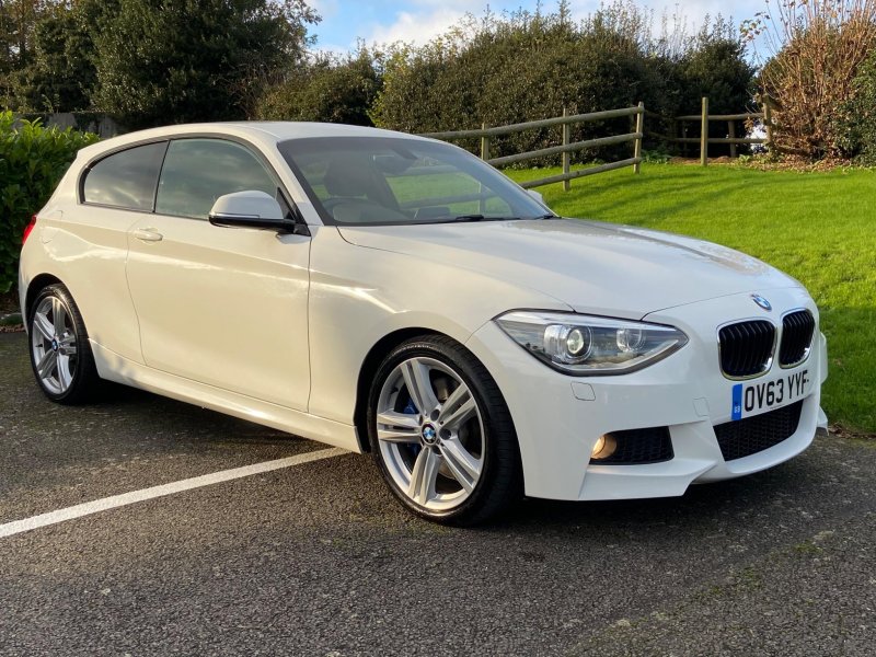 BMW 1 SERIES