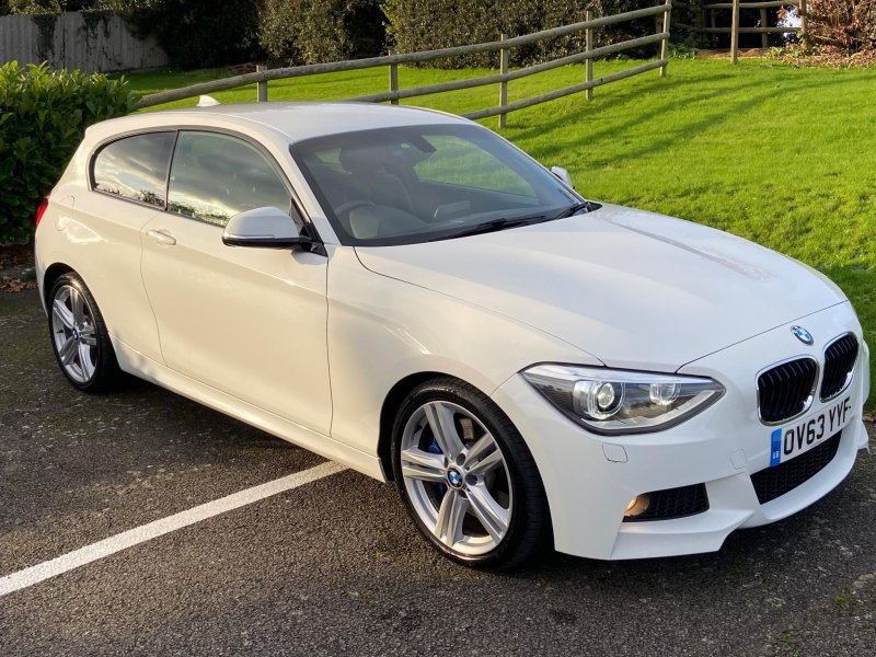 BMW 1 SERIES