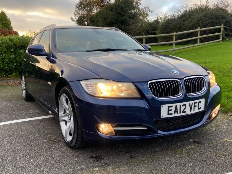 BMW 3 SERIES