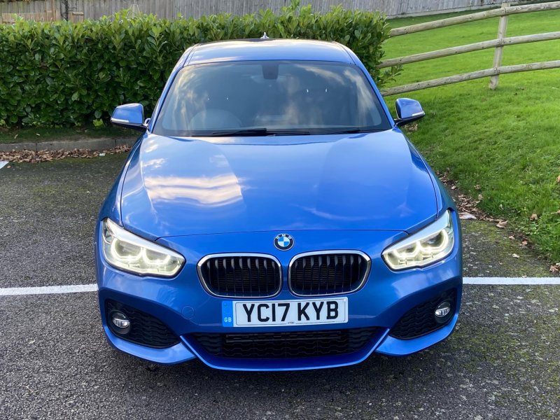 BMW 1 SERIES
