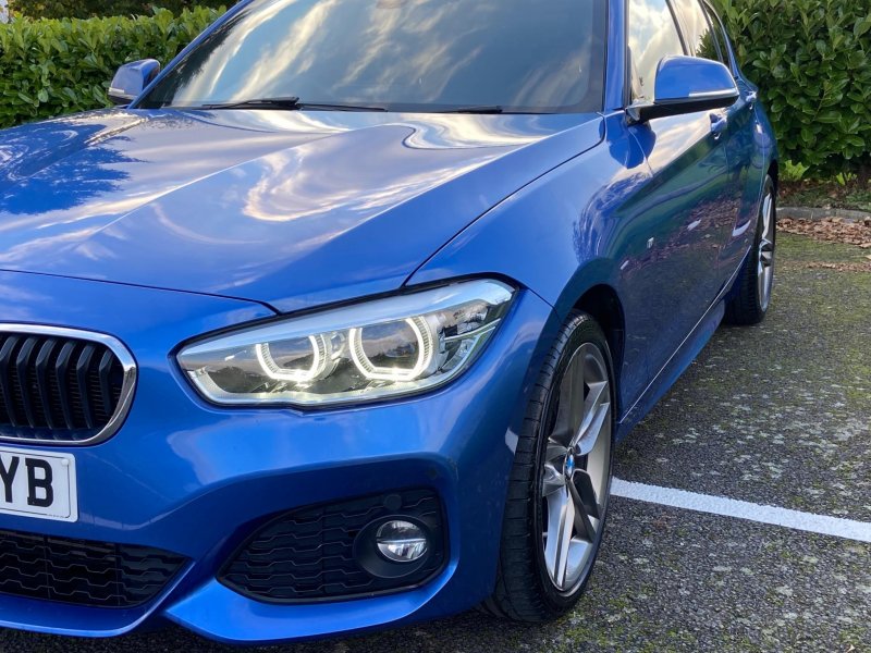 BMW 1 SERIES