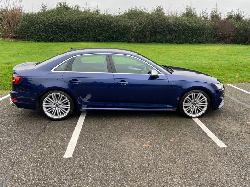 AUDI S4