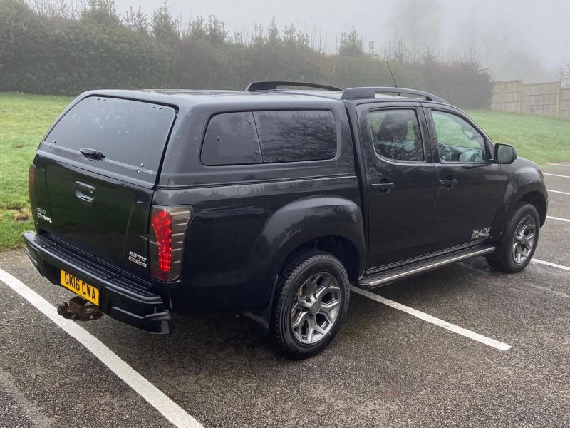 ISUZU D-MAX