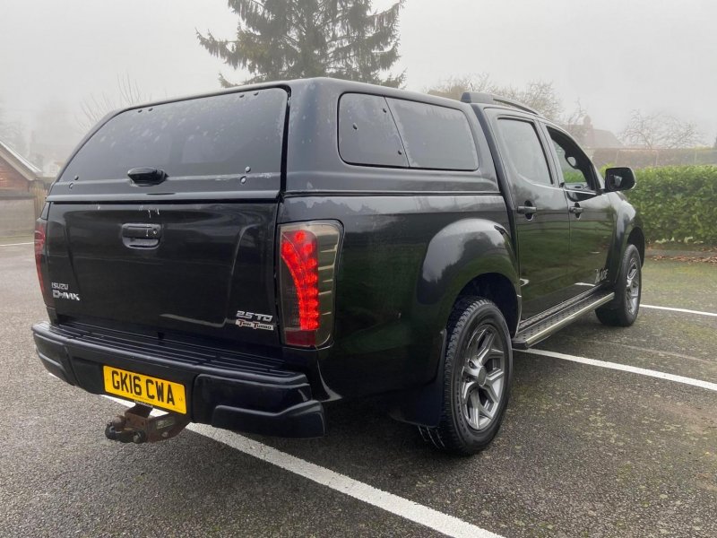 ISUZU D-MAX