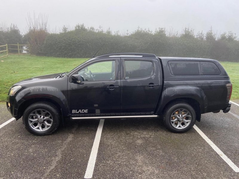 ISUZU D-MAX