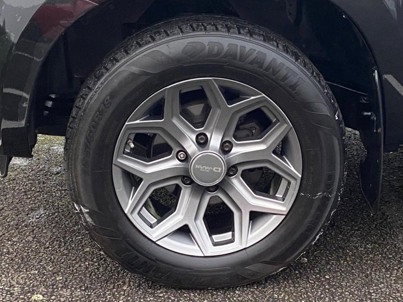 ISUZU D-MAX
