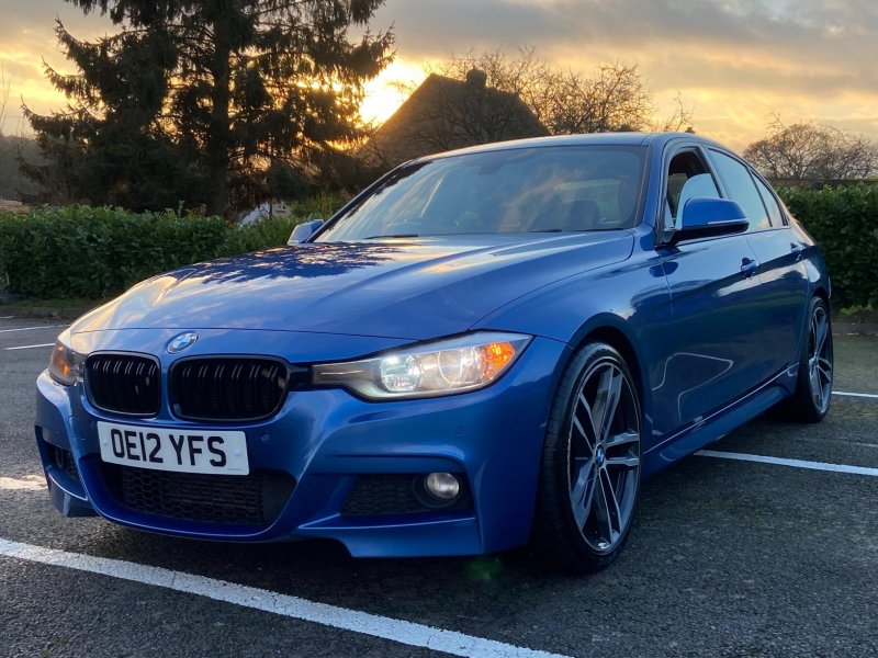 BMW 3 SERIES