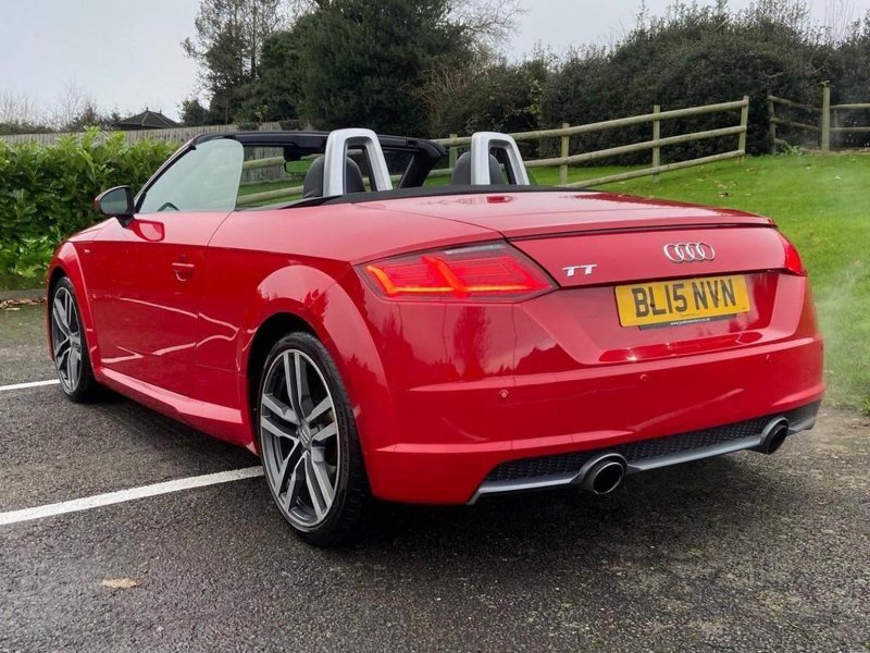 AUDI TT