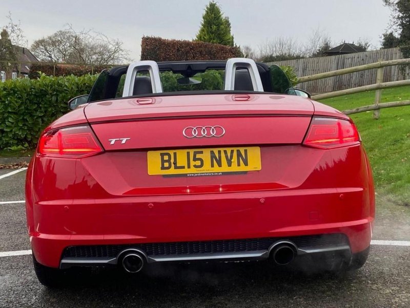 AUDI TT