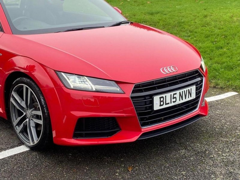 AUDI TT