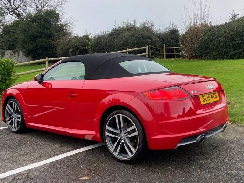 AUDI TT