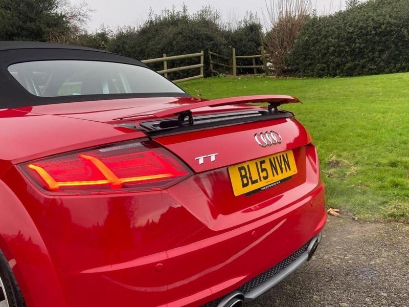 AUDI TT