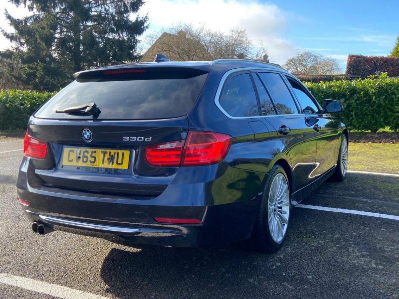 BMW 3 SERIES