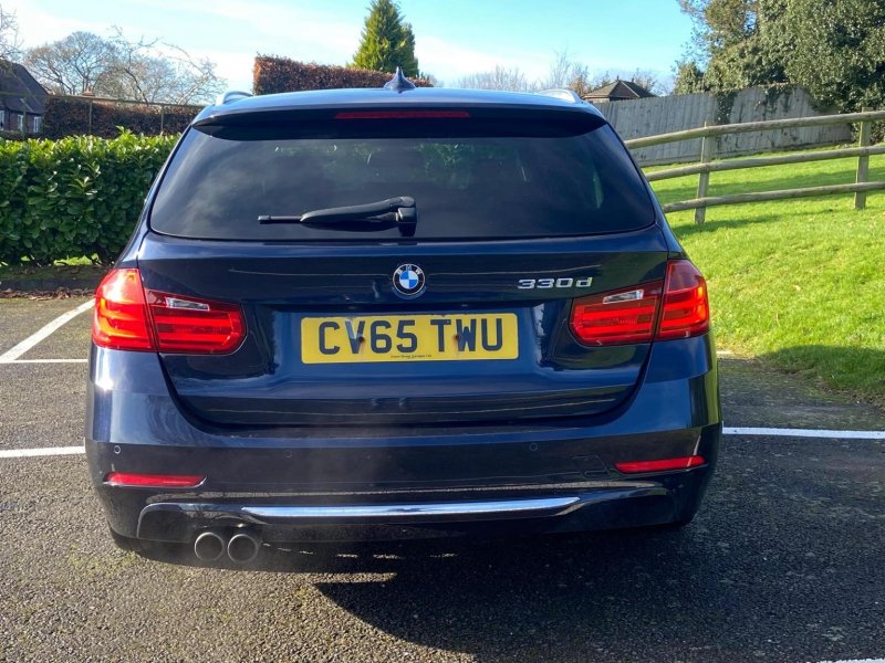 BMW 3 SERIES
