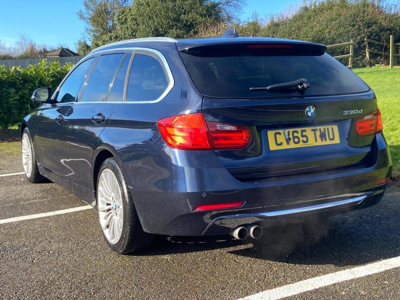 BMW 3 SERIES