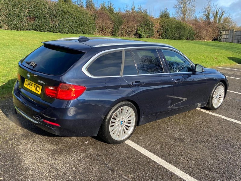 BMW 3 SERIES
