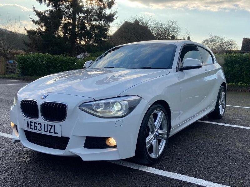 BMW 1 SERIES
