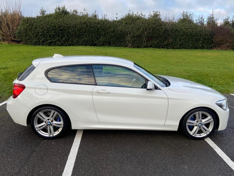 BMW 1 SERIES
