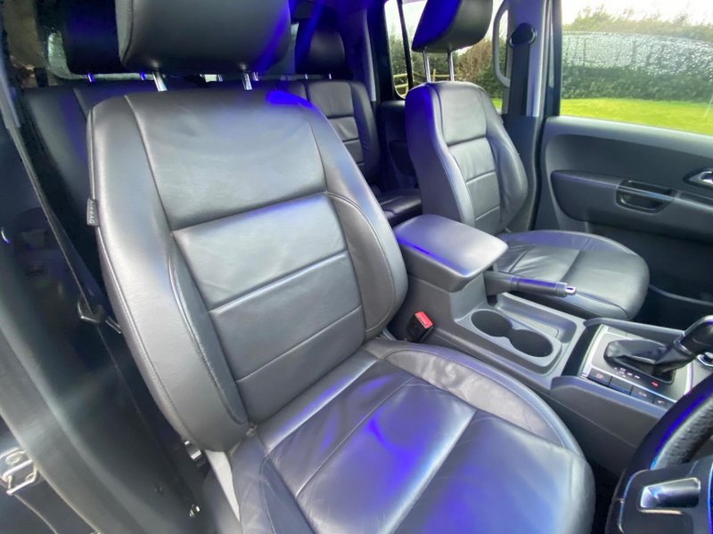 VOLKSWAGEN AMAROK