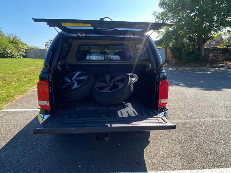 VOLKSWAGEN AMAROK