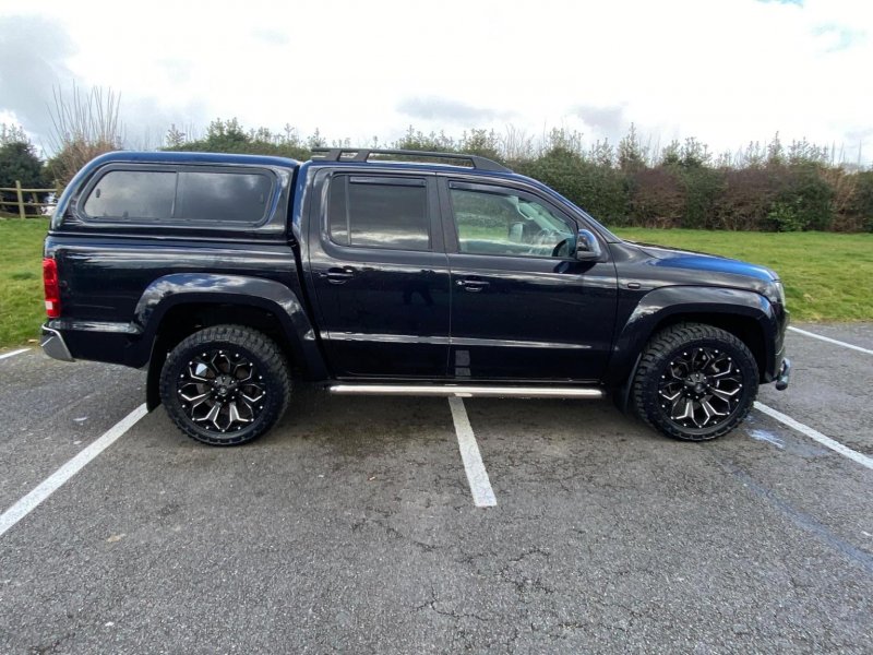 VOLKSWAGEN AMAROK