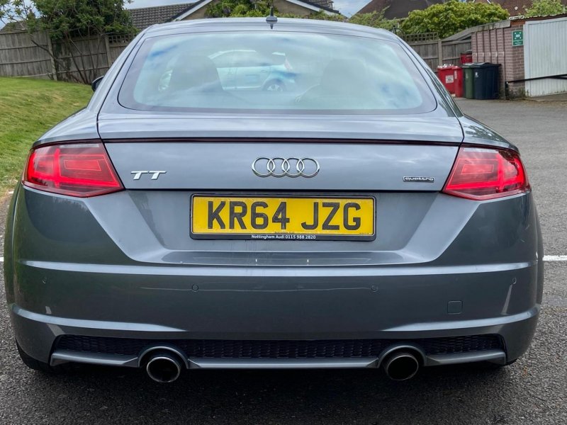 AUDI TT