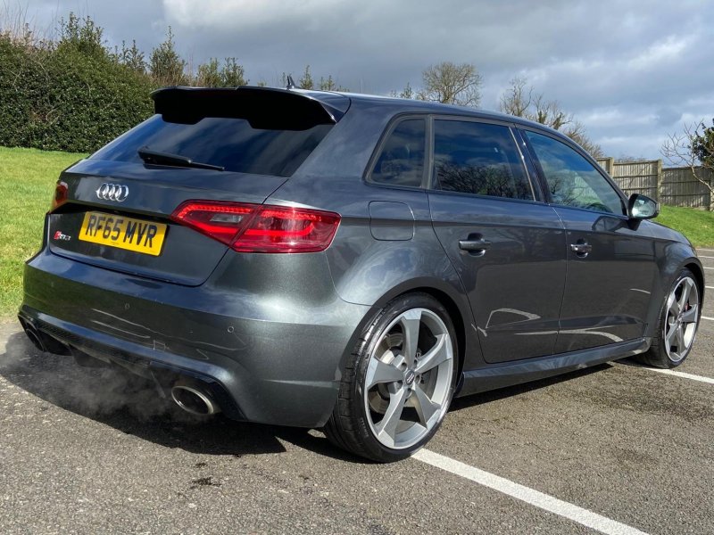 AUDI RS3